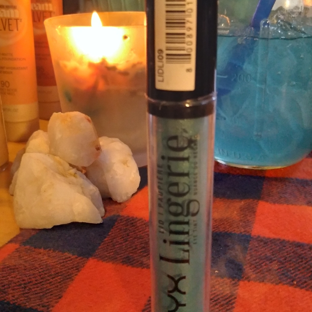 NYX Lingerie lid paupier eye tent